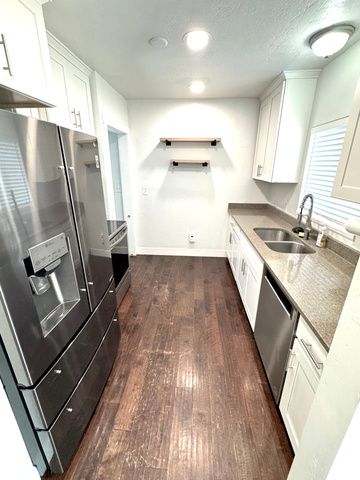 4662 S RAINBOW DR, Salt Lake City, UT 84107