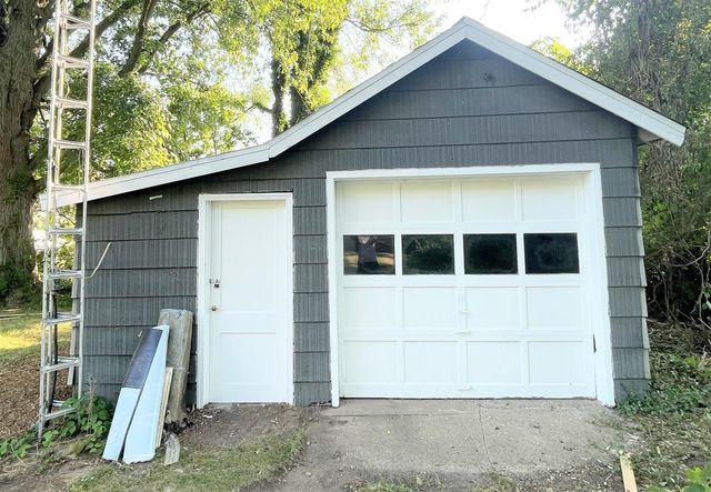 1146 Coolidge Avenue, Benton Harbor, MI 49022