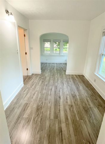 1146 Coolidge Avenue, Benton Harbor, MI 49022