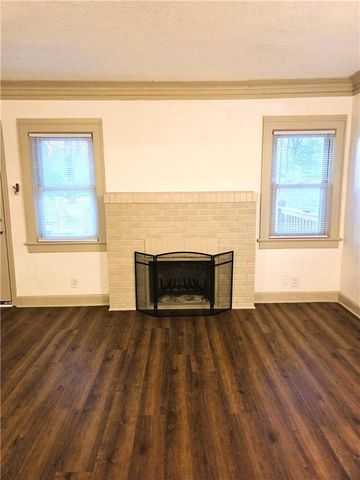 3831 NE ANTIOCH Road, Kansas City, MO 64117