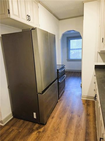 3831 NE ANTIOCH Road, Kansas City, MO 64117