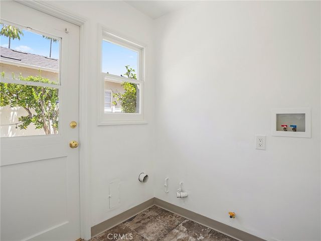 1727 N Hill Avenue, Pasadena, CA 91104