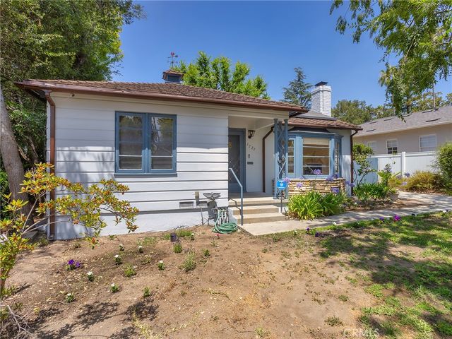 1727 N Hill Avenue, Pasadena, CA 91104