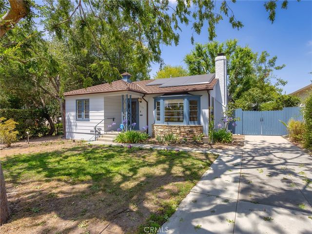 1727 N Hill Avenue, Pasadena, CA 91104