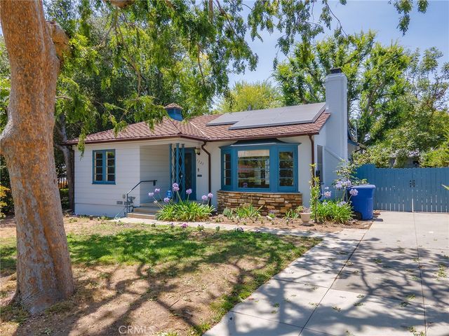 1727 N Hill Avenue, Pasadena, CA 91104