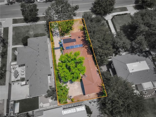1727 N Hill Avenue, Pasadena, CA 91104