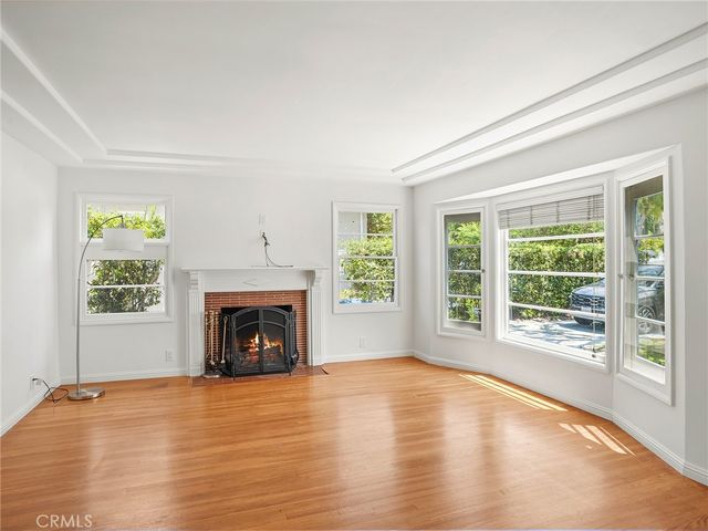 1727 N Hill Avenue, Pasadena, CA 91104