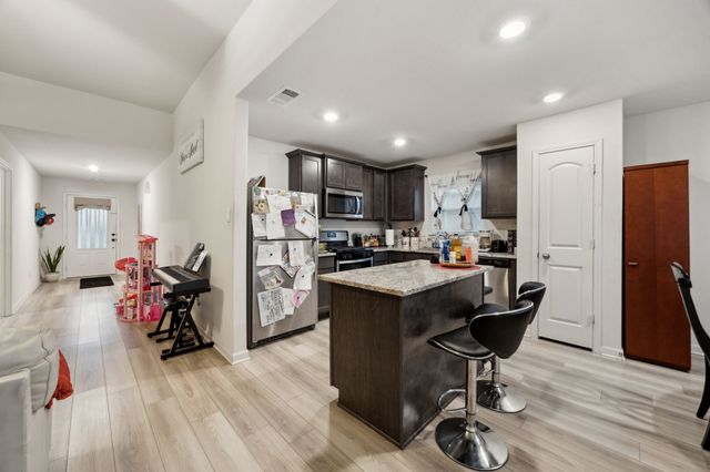 1417 Sunkiss Drive, Fort Worth, TX 76140