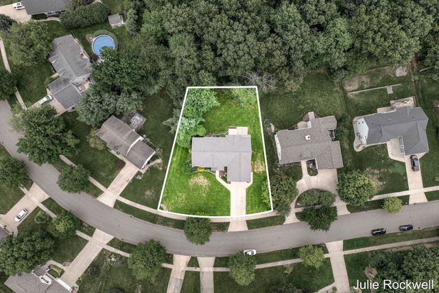 4730 Sundial Drive Ne, Plainfield Twp, MI 49525