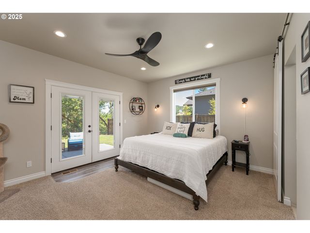 1062 SOUTHRIDGE Way, Roseburg, OR 97470