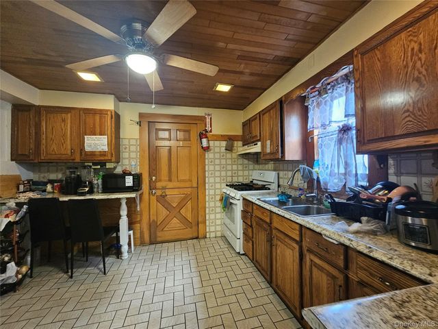 23 Harrison Street, Middletown, NY 10940