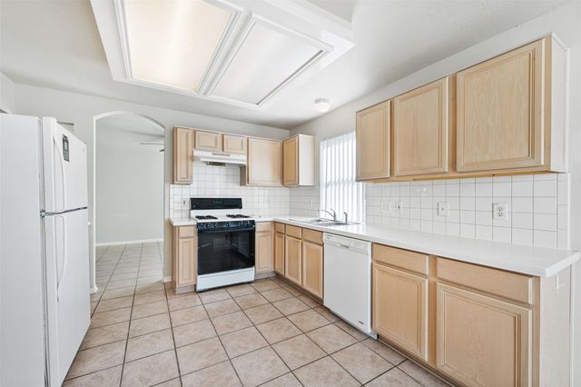 17103 Canterbury Green Court, Sugar Land, TX 77498