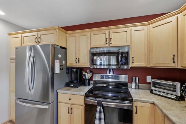 501 Pine Lawn Parkway, Verona, WI 53593