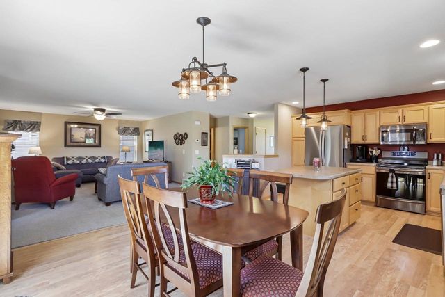 501 Pine Lawn Parkway, Verona, WI 53593