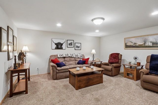 501 Pine Lawn Parkway, Verona, WI 53593