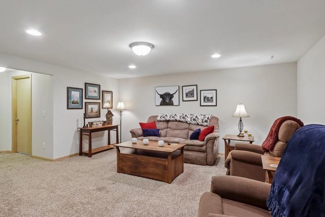 501 Pine Lawn Parkway, Verona, WI 53593