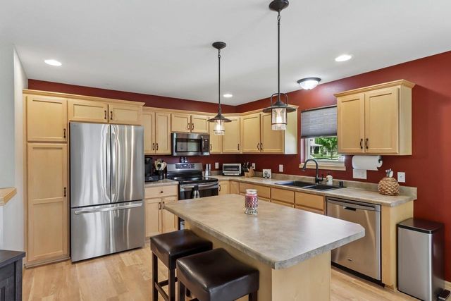 501 Pine Lawn Parkway, Verona, WI 53593