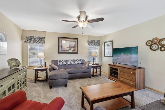 501 Pine Lawn Parkway, Verona, WI 53593