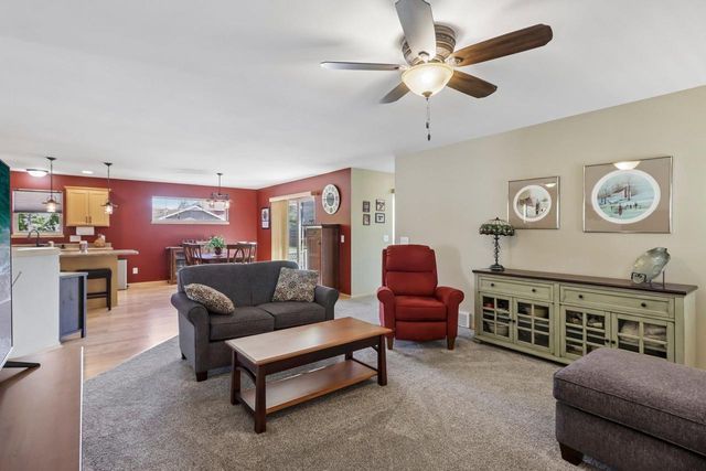 501 Pine Lawn Parkway, Verona, WI 53593