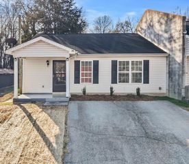 209 W Long St, Dalton, GA 30720