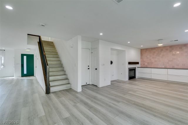 9900 Long Cattle Avenue, Las Vegas, NV 89117