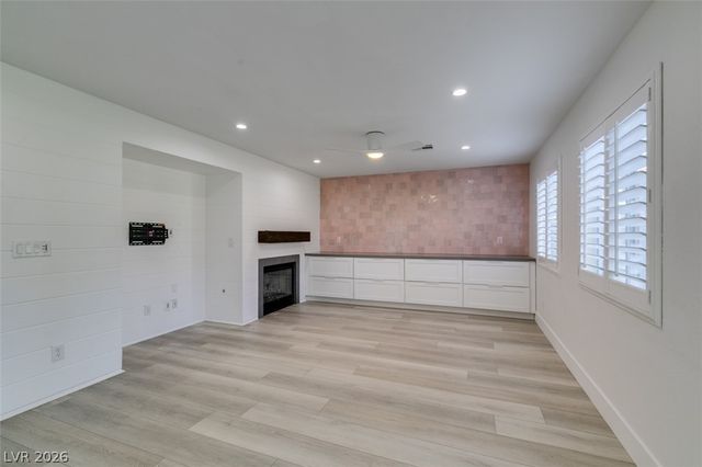 9900 Long Cattle Avenue, Las Vegas, NV 89117