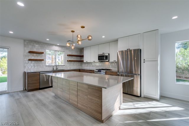 9900 Long Cattle Avenue, Las Vegas, NV 89117