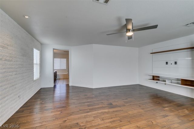 9900 Long Cattle Avenue, Las Vegas, NV 89117