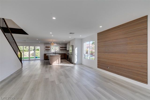 9900 Long Cattle Avenue, Las Vegas, NV 89117