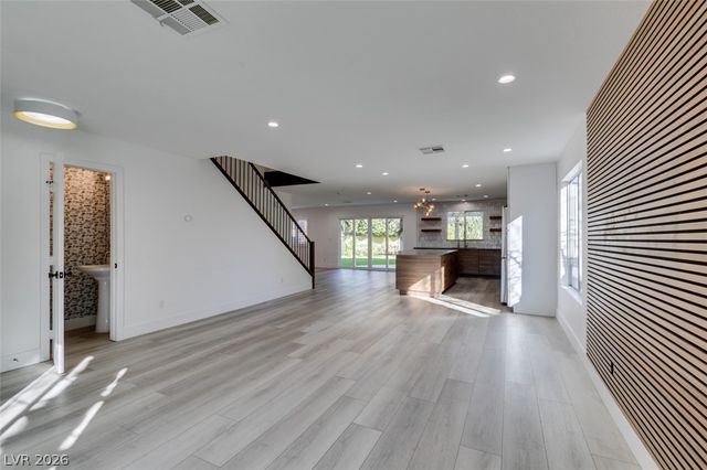 9900 Long Cattle Avenue, Las Vegas, NV 89117