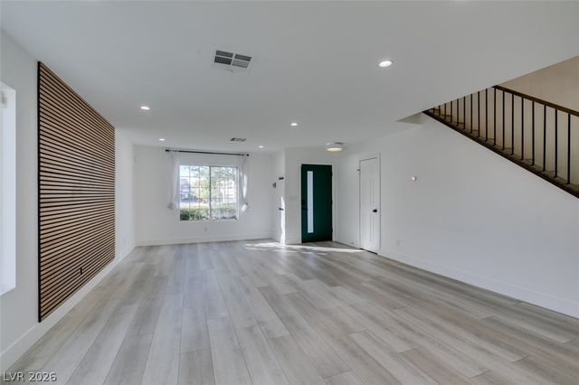 9900 Long Cattle Avenue, Las Vegas, NV 89117