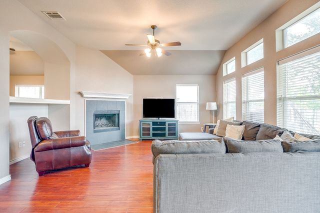 732 Evergreen Court, Burleson, TX 76028