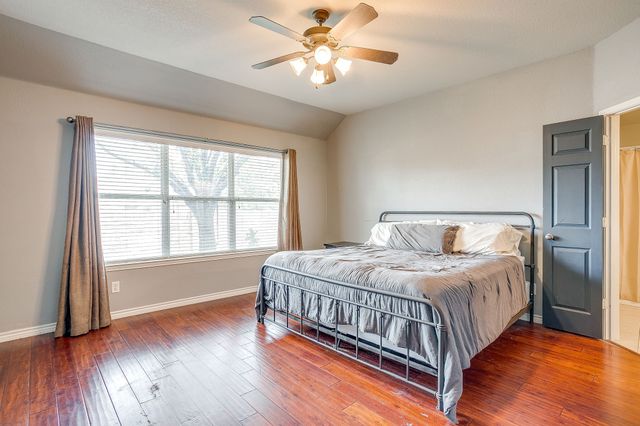 732 Evergreen Court, Burleson, TX 76028