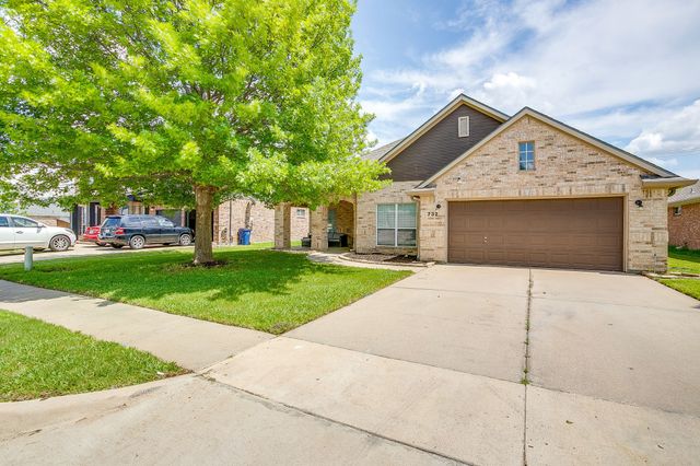 732 Evergreen Court, Burleson, TX 76028
