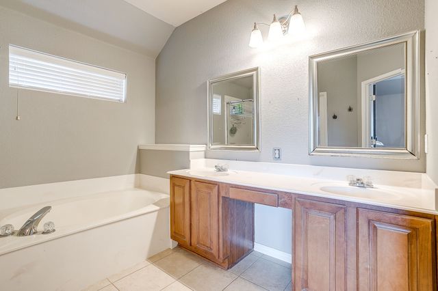 732 Evergreen Court, Burleson, TX 76028
