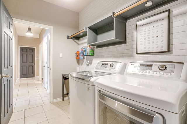 732 Evergreen Court, Burleson, TX 76028
