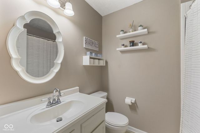 5625 Quail Feather Court, Indianapolis, IN 46237