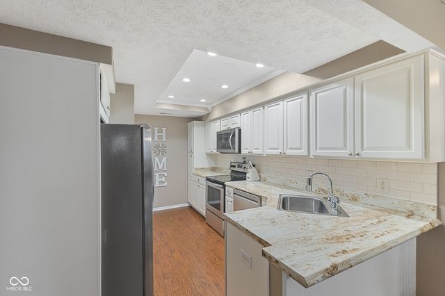 5625 Quail Feather Court, Indianapolis, IN 46237