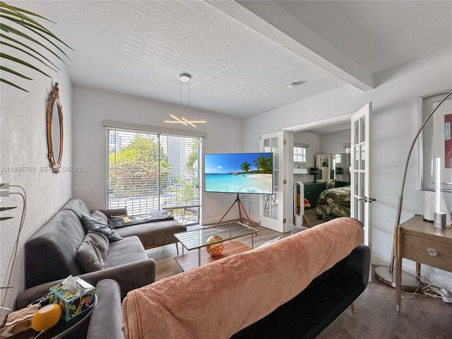 1611 West Ave 9, Miami Beach, FL 33139