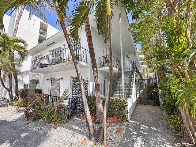 1611 West Ave 9, Miami Beach, FL 33139