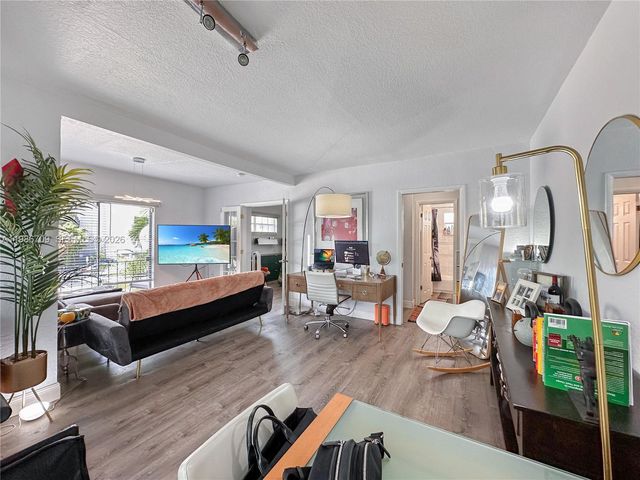 1611 West Ave 9, Miami Beach, FL 33139