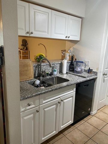 1000 W HORATIO STREET 305, Tampa, FL 33606