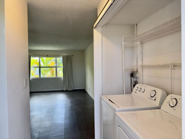 560 SE 2nd Avenue, Deerfield Beach, FL 33441