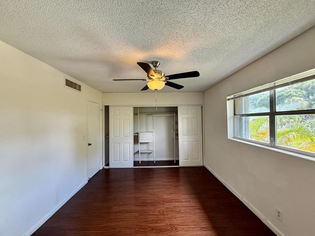 560 SE 2nd Avenue, Deerfield Beach, FL 33441