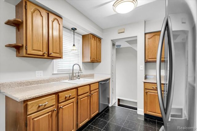 2957 Thomas Avenue, Berkley, MI 48072