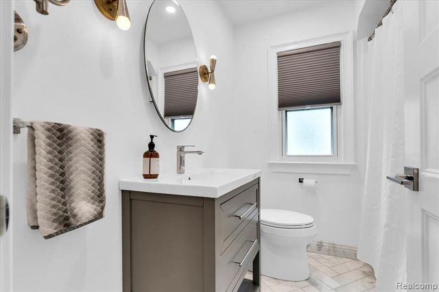 2957 Thomas Avenue, Berkley, MI 48072