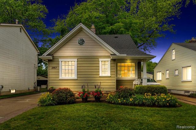 2957 Thomas Avenue, Berkley, MI 48072