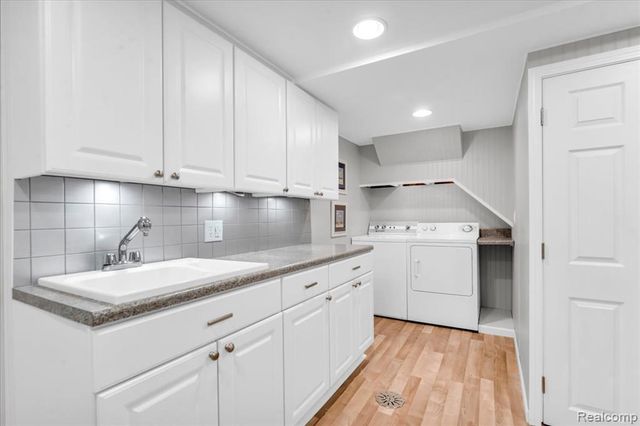 2957 Thomas Avenue, Berkley, MI 48072