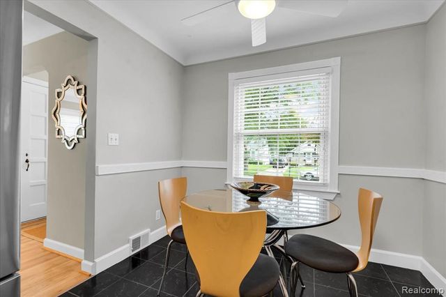 2957 Thomas Avenue, Berkley, MI 48072
