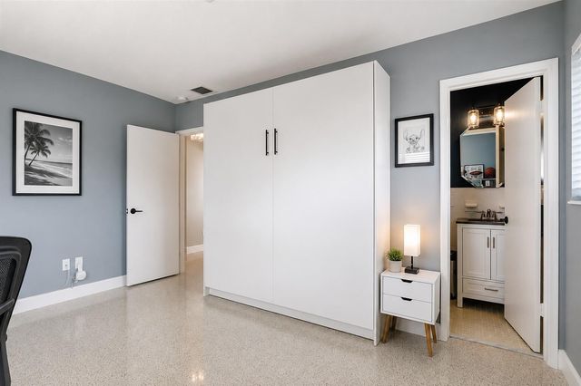 431 SE 5th Avenue, Pompano Beach, FL 33060